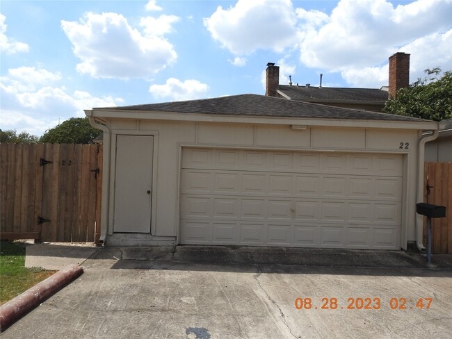 22 Chapparal Ct in Missouri City, TX - Building Photo - Building Photo