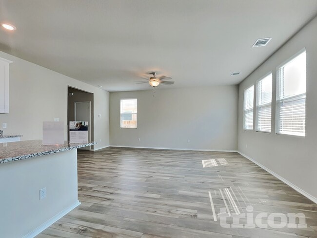 3540 Catlett Crk Rd in Georgetown, TX - Foto de edificio - Building Photo