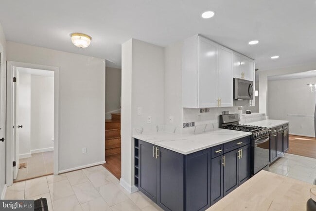 5522 Conistone Ct in Burke, VA - Foto de edificio - Building Photo