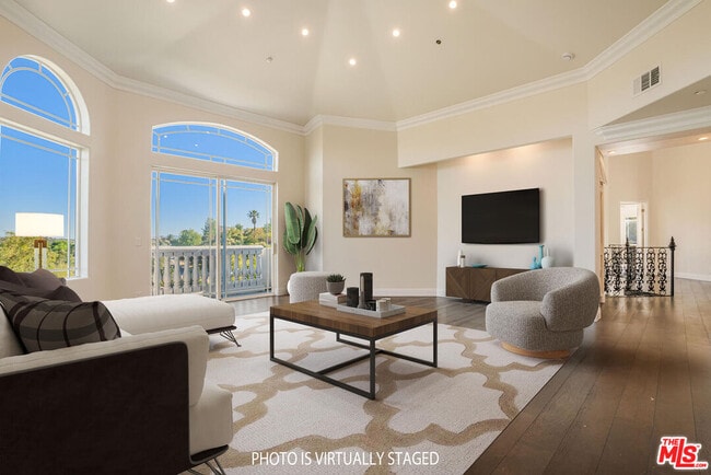 property at 166 Dapplegray Rd