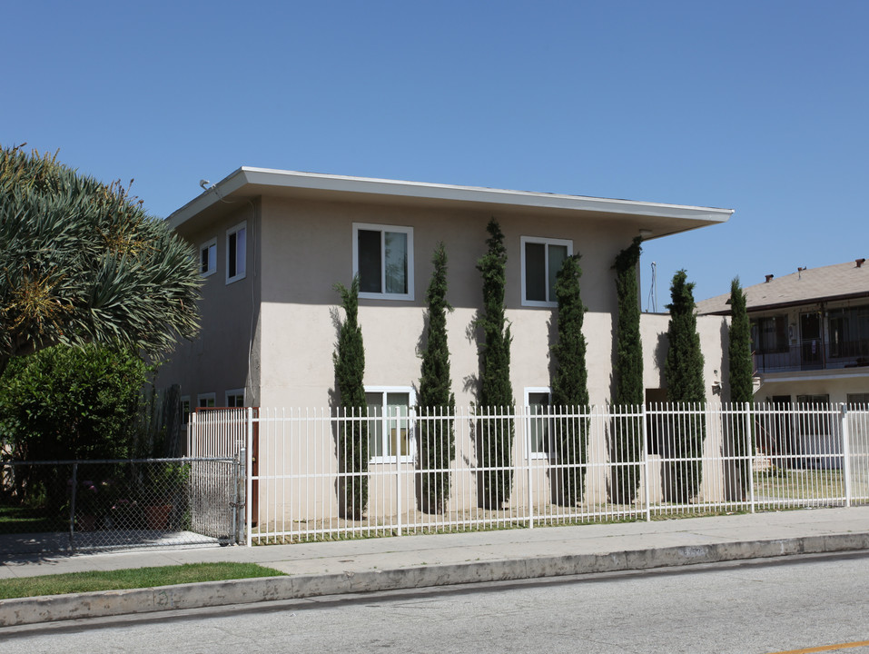 6717 Middleton St in Huntington Park, CA - Building Photo