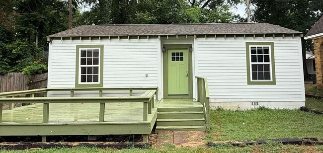 property at 707 1/2-1614-1612 11th St