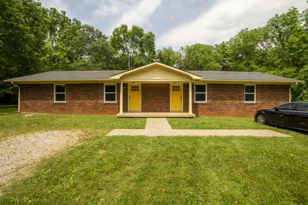 638 Kirtley Way, Unit Residence B in Bowling Green, KY - Foto de edificio