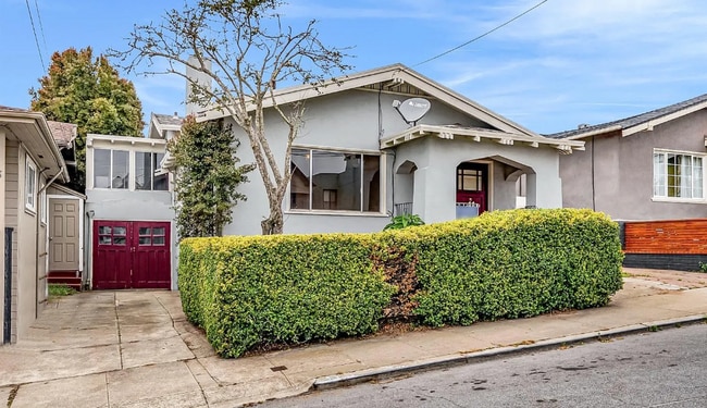 property at 41 Ridgewood Ave