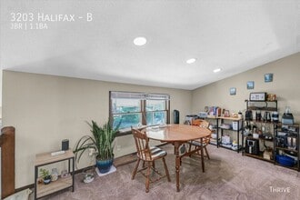 3203 Halifax Dr in Champaign, IL - Building Photo - Building Photo