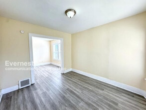 5054 Linsdale St in Detroit, MI - Foto de edificio - Building Photo