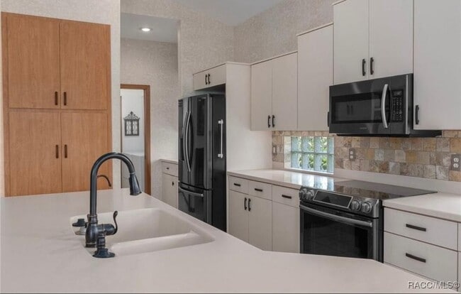 118 W Doerr Path in Hernando, FL - Building Photo - Building Photo