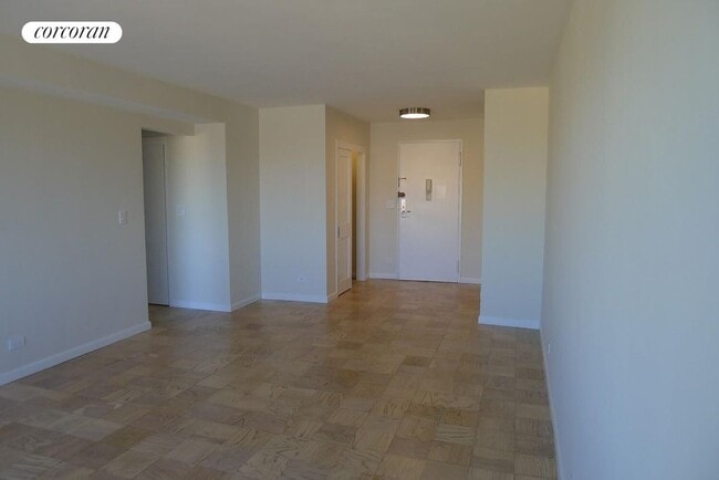 400 Central Prk W in New York, NY - Building Photo - Building Photo