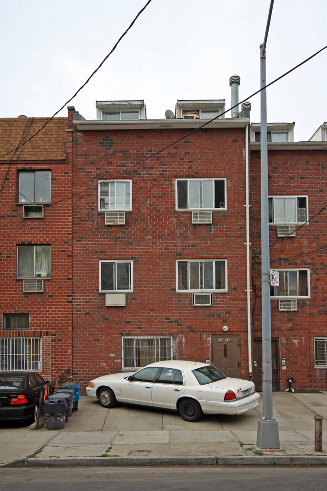 55-12 98th St in Flushing, NY - Building Photo - Building Photo