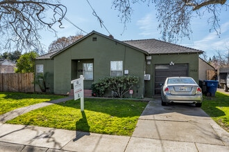 2652 21st Ave in Sacramento, CA - Building Photo - Building Photo