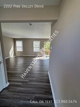 2202 Pine Valley Dr in Hamilton, OH - Building Photo - Building Photo