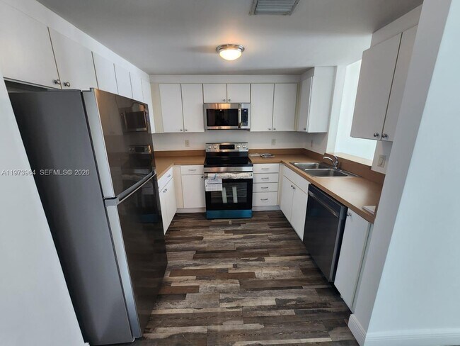 property at 1250 S Miami Ave