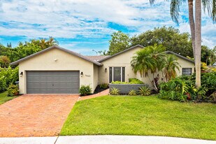 7460 San Clemente Pl in Boca Raton, FL - Building Photo