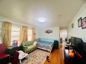 146-14 Linden Blvd in Queens, NY - Building Photo - Building Photo