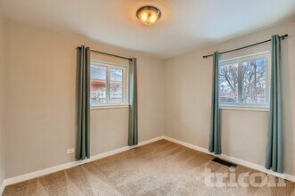 3290 Magnolia St in Denver, CO - Foto de edificio - Building Photo