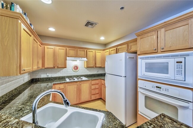 property at 91 E Agate Ave