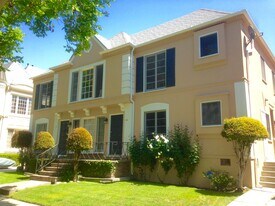 344 1/2 N Sycamore Ave, Unit 344 1/2 in Los Angeles, CA - Building Photo