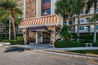 5400 Park St N in St. Petersburg, FL - Building Photo - Building Photo