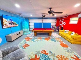 363 Harbor Dr in Cape Canaveral, FL - Building Photo