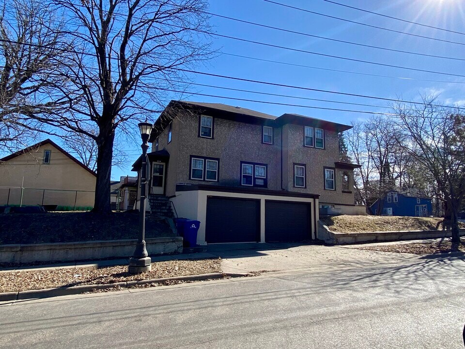1817 Englewood Ave in St. Paul, MN - Building Photo