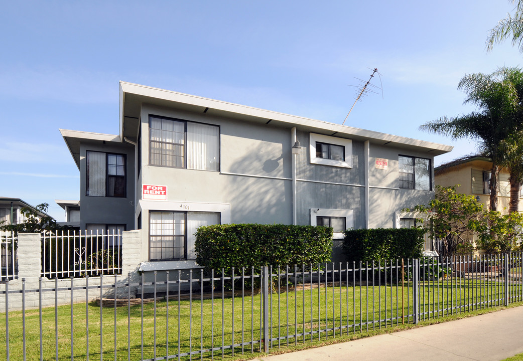 4101 Palmwood Dr in Los Angeles, CA - Building Photo