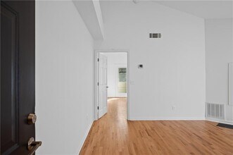 567 Winton Terrace NE in Atlanta, GA - Building Photo - Building Photo