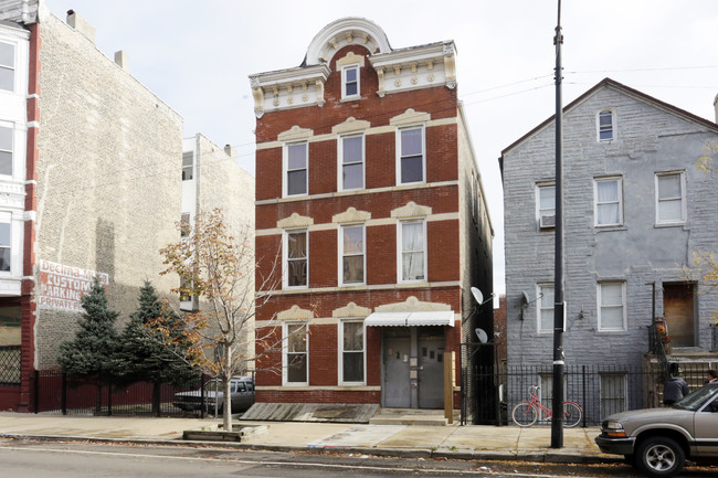 1911 S Loomis St in Chicago, IL - Foto de edificio - Building Photo