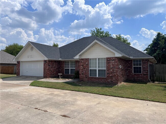 property at 5563 E Antlers Ct
