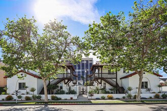 Newly Renovated Spanish Villa Apartment Homes in Santa Ana in Santa Ana, CA - Building Photo - Building Photo