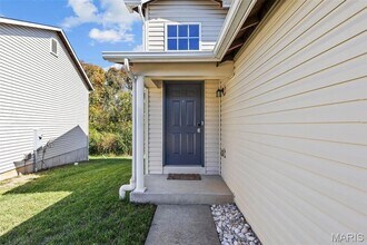 218 Sorrento Ct, Unit 1 in Wentzville, MO - Building Photo - Building Photo