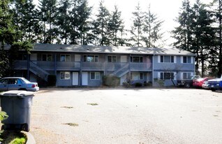 424 161st St S in Spanaway, WA - Building Photo