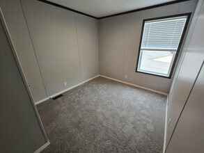 141 Lynn Ln in Mankato, MN - Building Photo - Building Photo