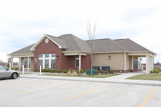 Nottingham Village in Gardner, KS - Foto de edificio - Building Photo