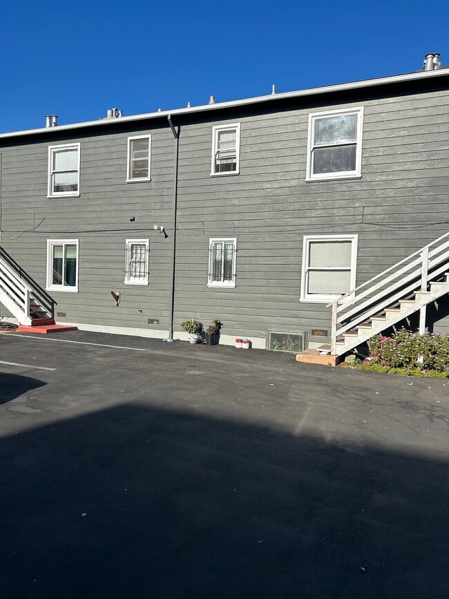 149 Marina Way, Unit D in Richmond, CA - Building Photo - Building Photo