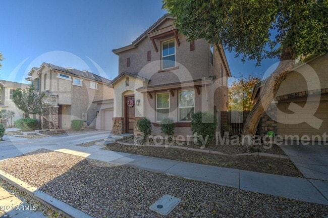 4273 E Oakland St in Gilbert, AZ - Foto de edificio - Building Photo
