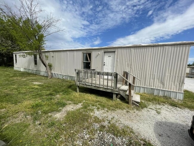 property at 842 N Quail Valley Loop