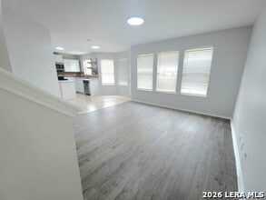 7219 Burns Crossing in San Antonio, TX - Building Photo - Building Photo