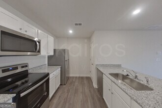 524 Ivy Brook Way in Macon, GA - Building Photo - Building Photo