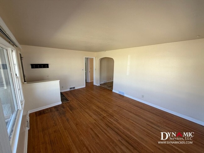 2405 S Norton Ave in Sioux Falls, SD - Building Photo - Building Photo