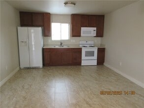 930 Sheldon Ave in Kingman, AZ - Building Photo - Building Photo