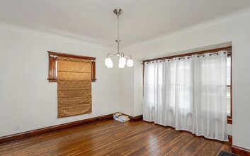 1019 Radcliffe Dr in Toledo, OH - Foto de edificio - Building Photo