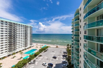 3901 S Ocean Dr, Unit SI FL11-ID1049825P in Hollywood, FL - Foto de edificio - Building Photo