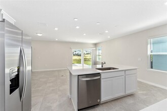 3633 Cambridge Brk Dr in Davenport, FL - Foto de edificio - Building Photo