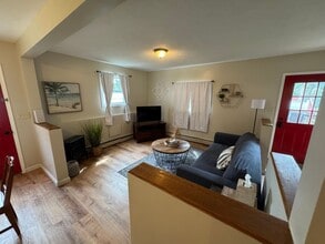 13 Dock Ln in Salisbury, MA - Building Photo - Building Photo