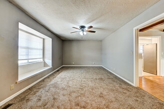 419 Forest Dr in Norman, OK - Foto de edificio - Building Photo