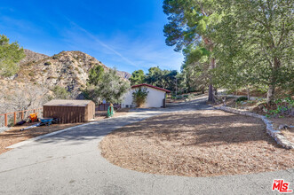 4137 Big Tujunga Canyon Rd in Tujunga, CA - Building Photo - Building Photo