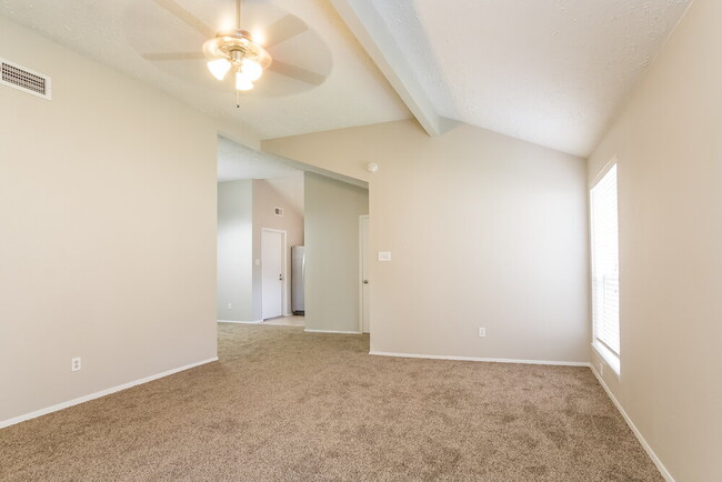 7010 Foxmont Ln in Humble, TX - Building Photo - Building Photo