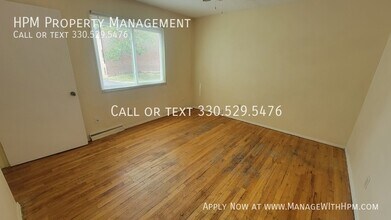 1688 Karg Dr in Akron, OH - Building Photo - Building Photo