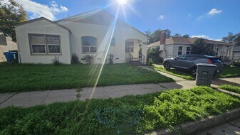 2545 Nevada Ave in Oroville, CA - Building Photo