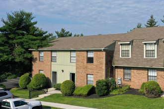 Newpointe Apartments in Warrington, PA - Building Photo - Building Photo